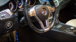 Kradnú sa autá všetkých značiek: v bezpečí pred zlodejmi nie je ani to vaše