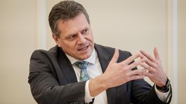 Šefčovič: Čaputová má najdrahšiu kampaň v histórii