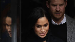 Toto si kráľovský dvor nepamätá! Pri pôrode Meghan údajne pomôže dula