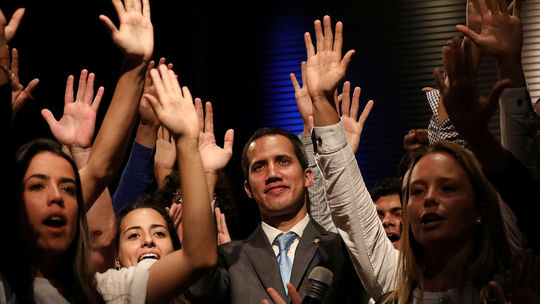 Guaidó hlási prevzatie prvých zásielok zahraničnej pomoci