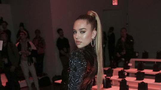 Delilah Belle Hamlin na prehliadke The Blonds v...