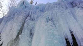 VIDEO: Na umelý ľadopád minuli 600 kubíkov vody