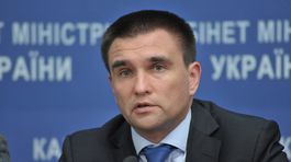 Šéf ukrajinskej diplomacie Klimkin: Vyhoďte ich z okna!