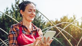 Kto už dôchodok poberá, môže si ho zvýšiť iba prácou