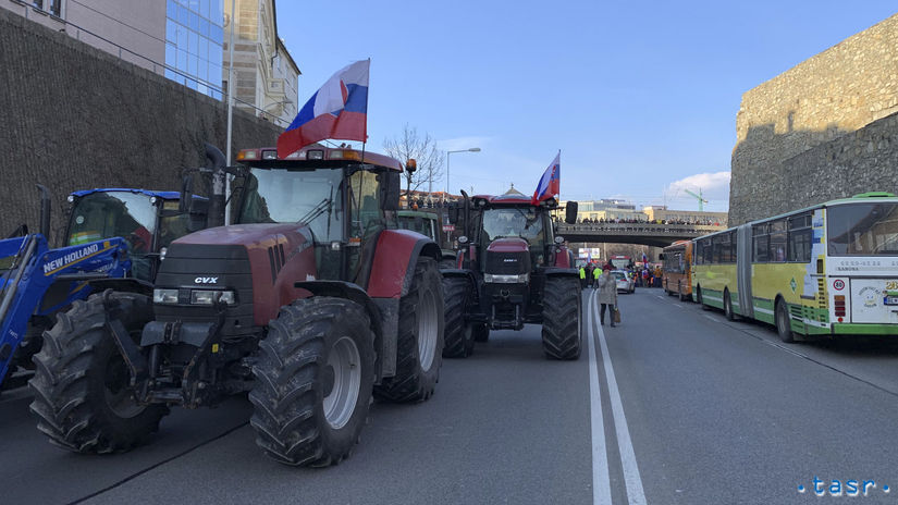 Bratislava Protest Farmári traktor staromestská