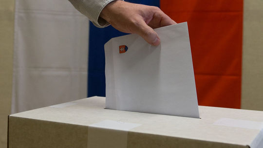 Hlasovací preukaz si volič vybaví aj cez e-mail