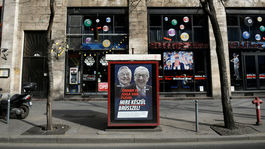 Merkelová vyjadrila úplnú podporu Junckerovi v spore s Maďarskom