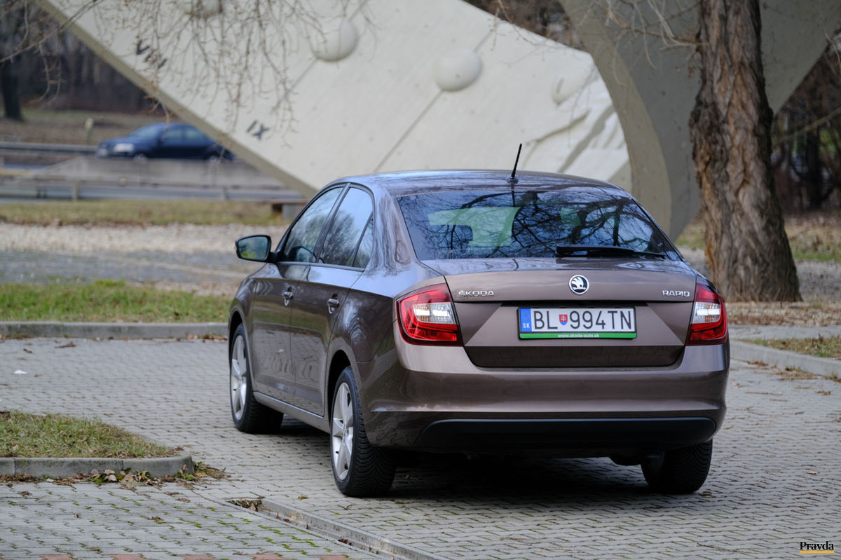 Karoséria typu liftback robí z Rapidu praktické...