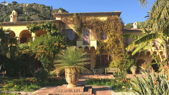 Záhradu Val Rahmeh otvoril v roku 1929 lord...