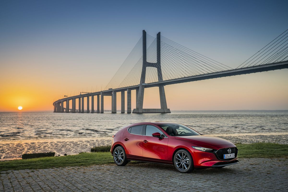 Vyskúšali sme verzie SkyActiv-D a SkyActiv-G....