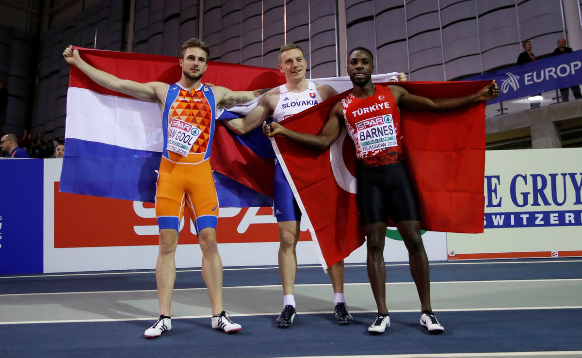 Zlatý Ján Volko (v strede), strieborný Turek...