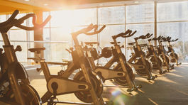 Stacionárne bicykle sú skvelé na spaľovanie tuku a kalórií. A ešte oveľa viac! 