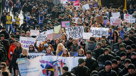 Aj Ukrajinci volia - komedianta, oligarchu alebo plynovú princeznú?