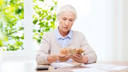 Penzijné minimum či dávky v núdzi? Podľa odpracovaných rokov