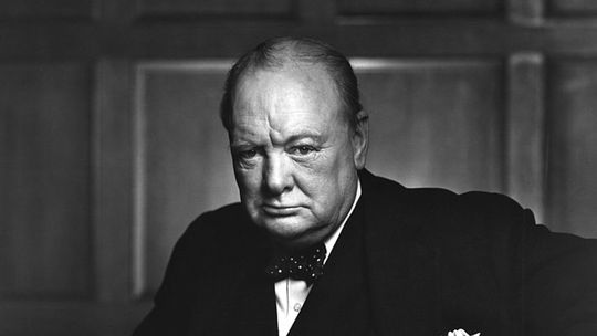 Churchillovo zátišie s obľúbenou whisky vydražili za 4-násobok vyvolávacej ceny