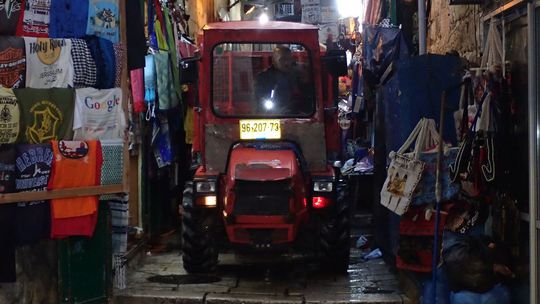 V uliciach Jeruzalema je občas husto.