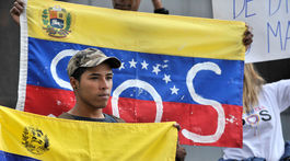 Štátni zamestnanci vo Venezuele sa vrátia do práce, dodávky elektriny sa obnovujú