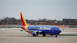 Čierne skrinky z lietadla naznačujú podobnosti medzi haváriami Boeingov 737 MAX 8