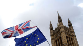 EÚ finišuje s vlastnými prípravami na brexit, i na ten bez dohody