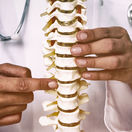 Venujte chrbtici ráno len päť minút! Jednoduché "posteľové cviky" skôr, ako vstanete