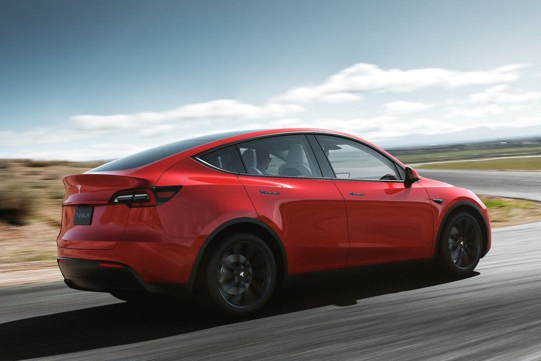 Tesla Y bude môcť byť vybavená dvojicou...