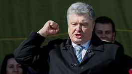 Ukrajinci hľadajú spasiteľa krajiny