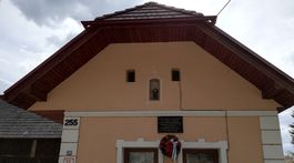 Vnučka strojcu atentátu na Heydricha navštívila rodisko Gabčíka