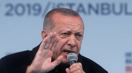 V tureckých komunálnych voľbách uspela opozícia v Istanbule aj Ankare