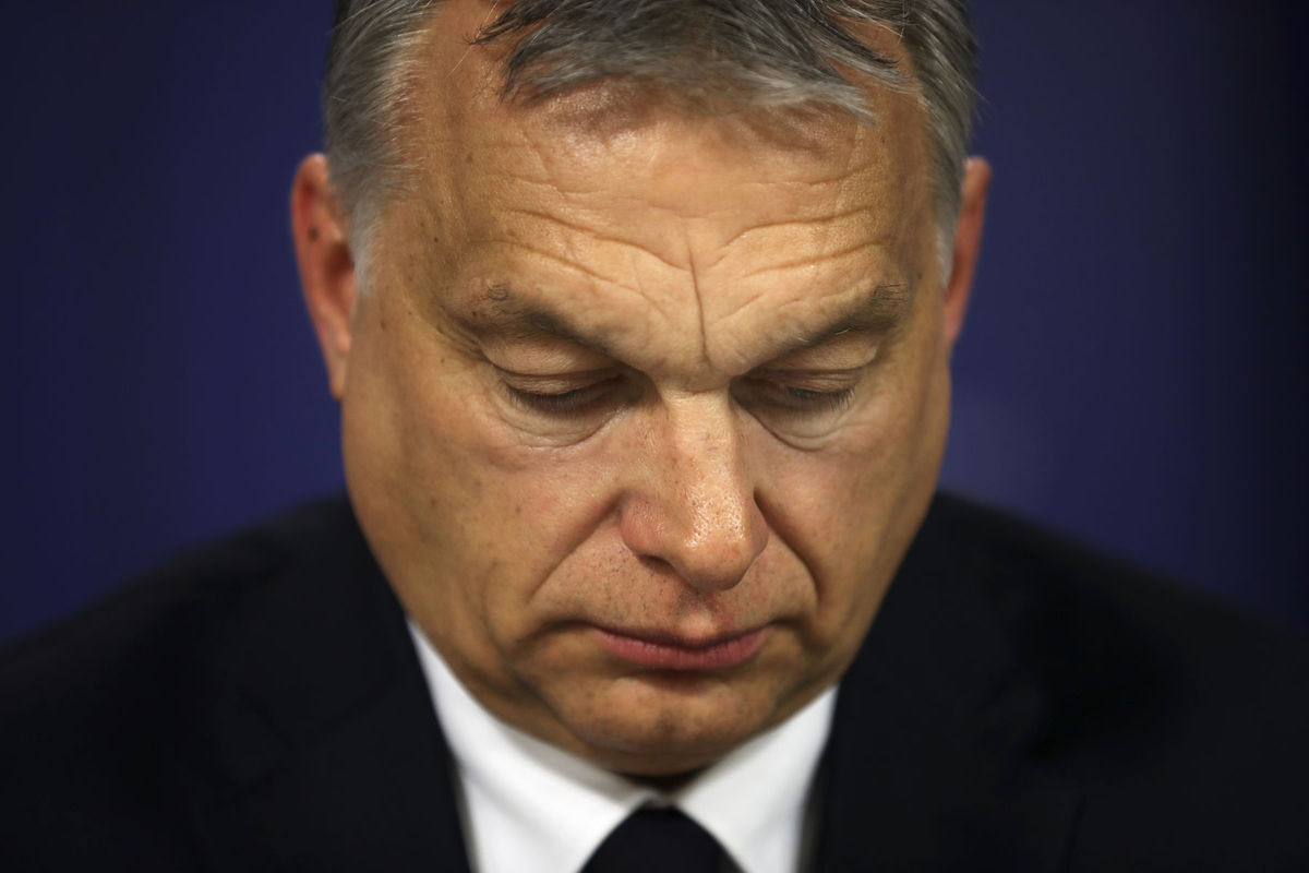 Dve tváre maďarského premiéra Viktora Orbána po...