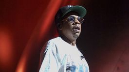 bude Smith Jay z
