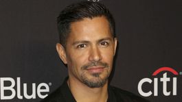 Jay Hernandez  na podujatí PaleyFest  v Los...