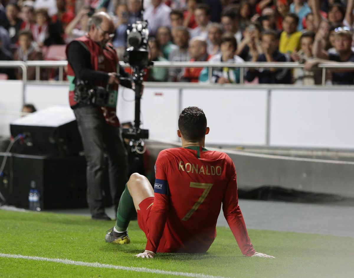 Zranený Cristiano Ronaldo.