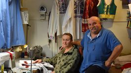 Košeľu kroja vyšívajú manželia Jenčovci aj 400 hodín