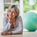 päťdesiatka, vek, žena, pôvab, zrelá žena, krása, šediny