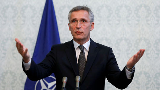 Šéfovi NATO Stoltenbergovi predĺžili mandát do septembra 2022