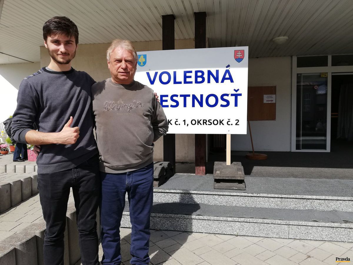 Adam a Attila Rajnovci prišli voliť do Makova...