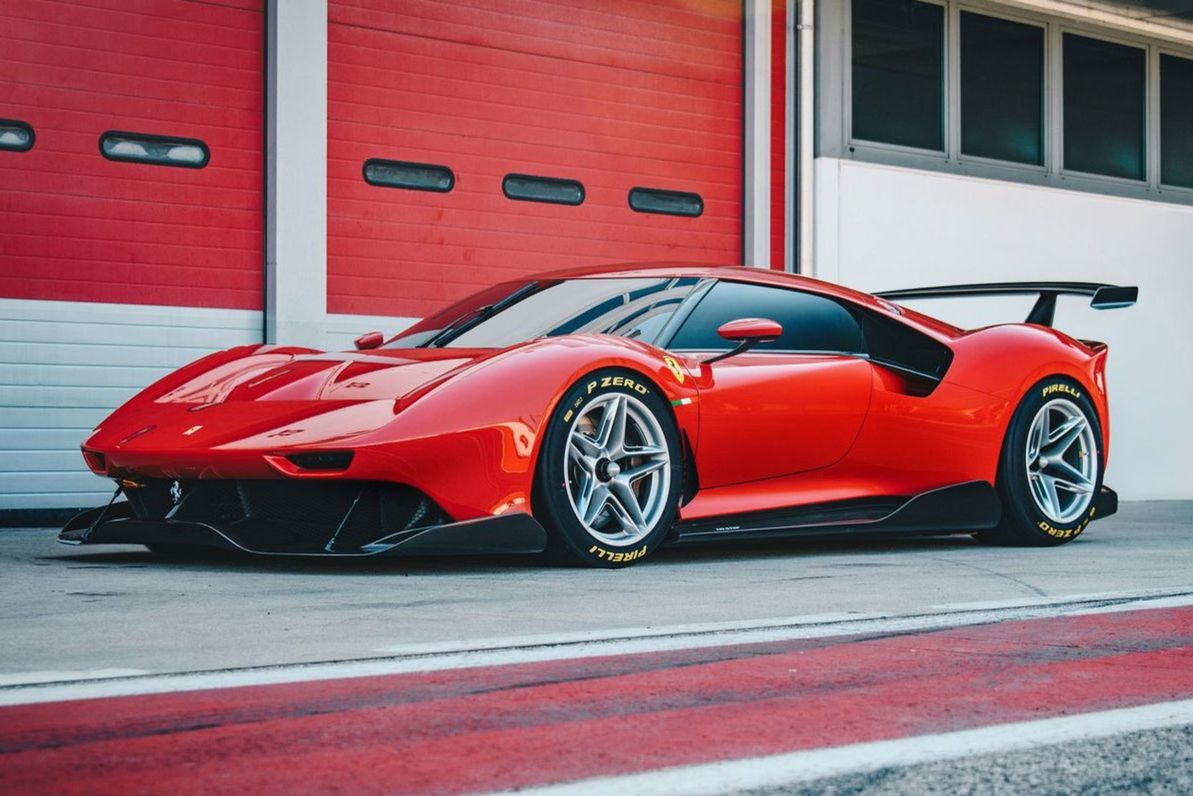 Ferrari P80/C nie je schválené do cestnej...
