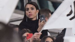 FOTO: Opäť ako zo škatuľky. Ronaldova priateľka očarila v novej kampani