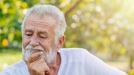 Penzisti, pozor! Odchodom do dôchodku sa dlhov nezbavíte