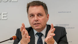 Kažimír: Slovensko kráča dolu kopcom, ale nie je pred ním priepasť