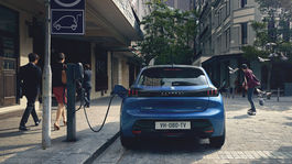 Trnava získala elektrický Peugeot, ďalšie investície viaznu