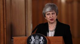 Mayová chce 30. jún, Tusk ponúka rok