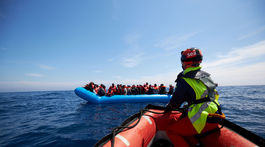 Nemecko žiada EÚ o pomoc s migrantmi uviaznutými pri Lampeduse