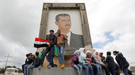 Británia, Francúzsko a USA varovali Sýriu pred použitím chemických zbraní