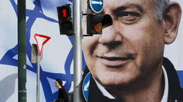 Netanjahu so spojencami zrejme vytvorí silnú vládu, no hrozí mu stíhanie