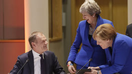 Británia dostala pol roka, aby doriešila brexit. Môžete ho zrušiť, odkázal Britom Tusk