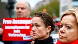 Vydá Británia Assangea do USA?