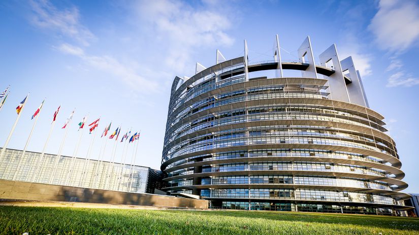 Budova europarlamentu, europarlament