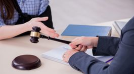 Amnesty vyzvala poľskú vládu, aby prestala prenasledovať sudcov