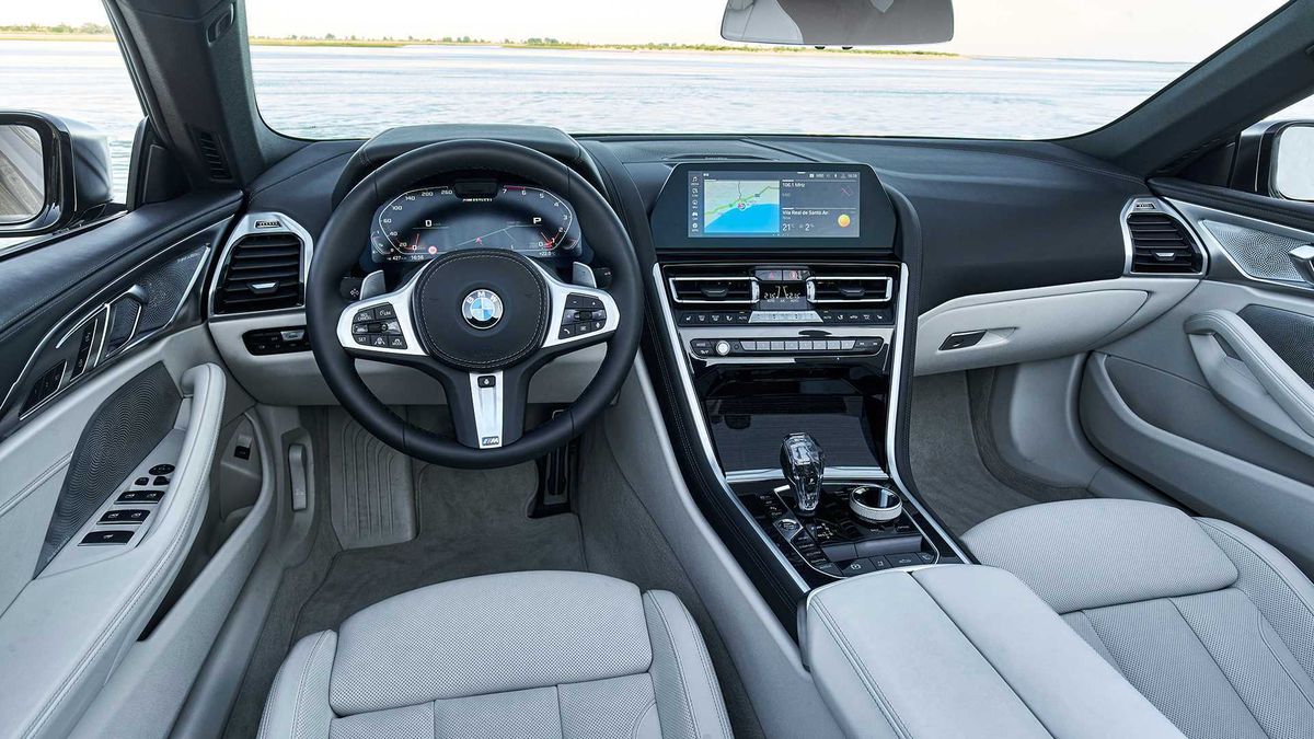 BMW M850i